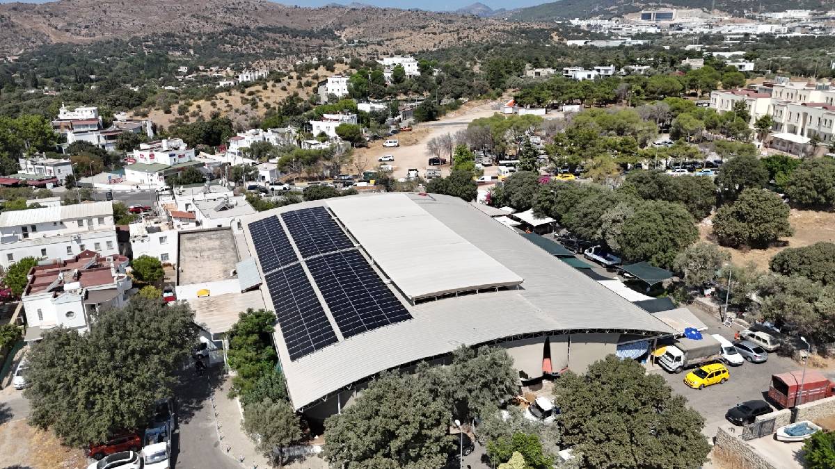 Bodrum Belediyesi, güneşten 106 bin 500 kwh temiz enerji üretti