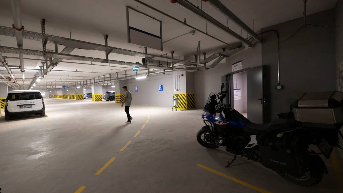 Balçova’da ulaşımı rahatlatan sistem: Araçlar otoparka, yolcular metroya