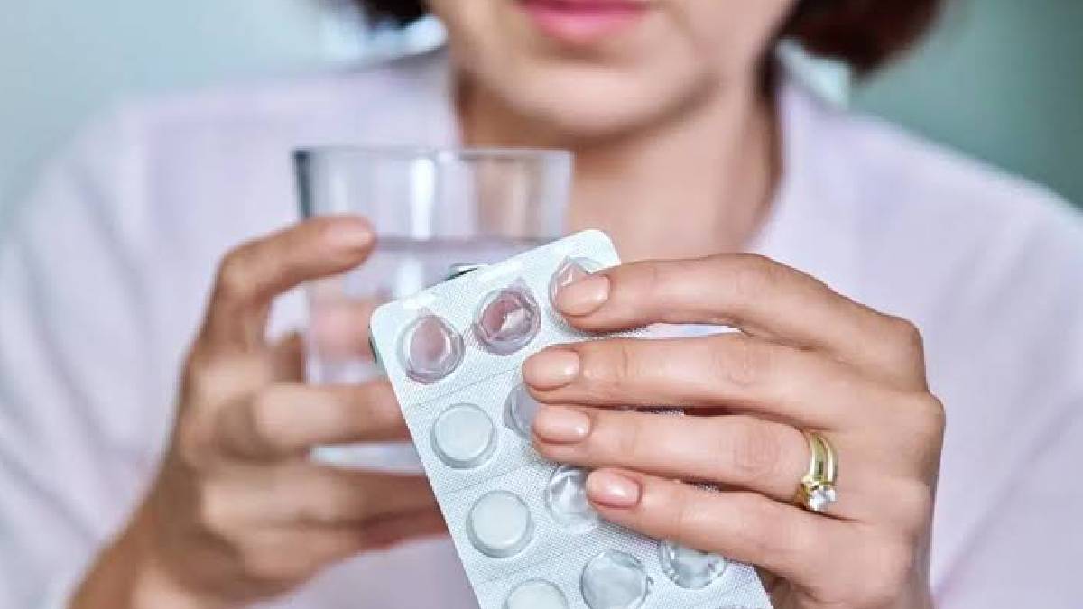Uzmanlardan yan etki uyarısı: İlaçların etkisi kadınlarda farklı olabiliyor