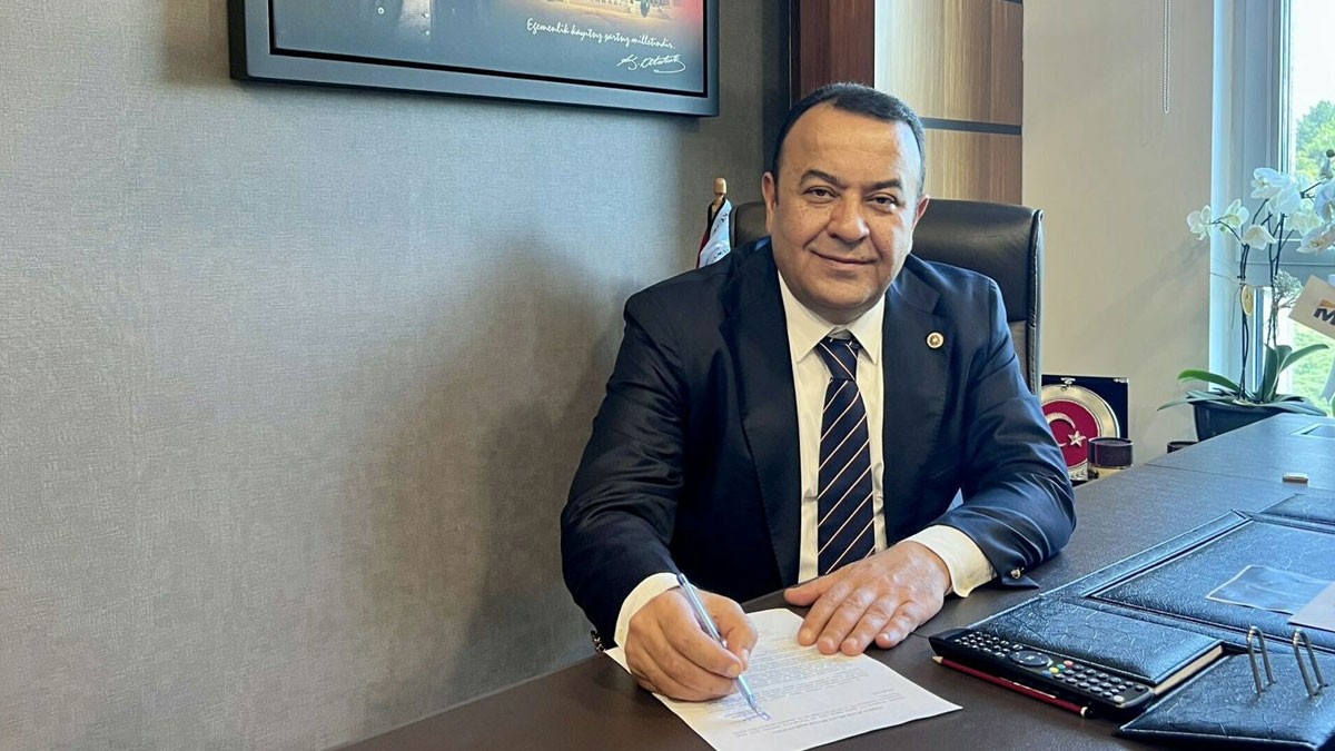 Adnan Beker CHP’den istifa etti: "Partide kişisel hesaplar hakim"
