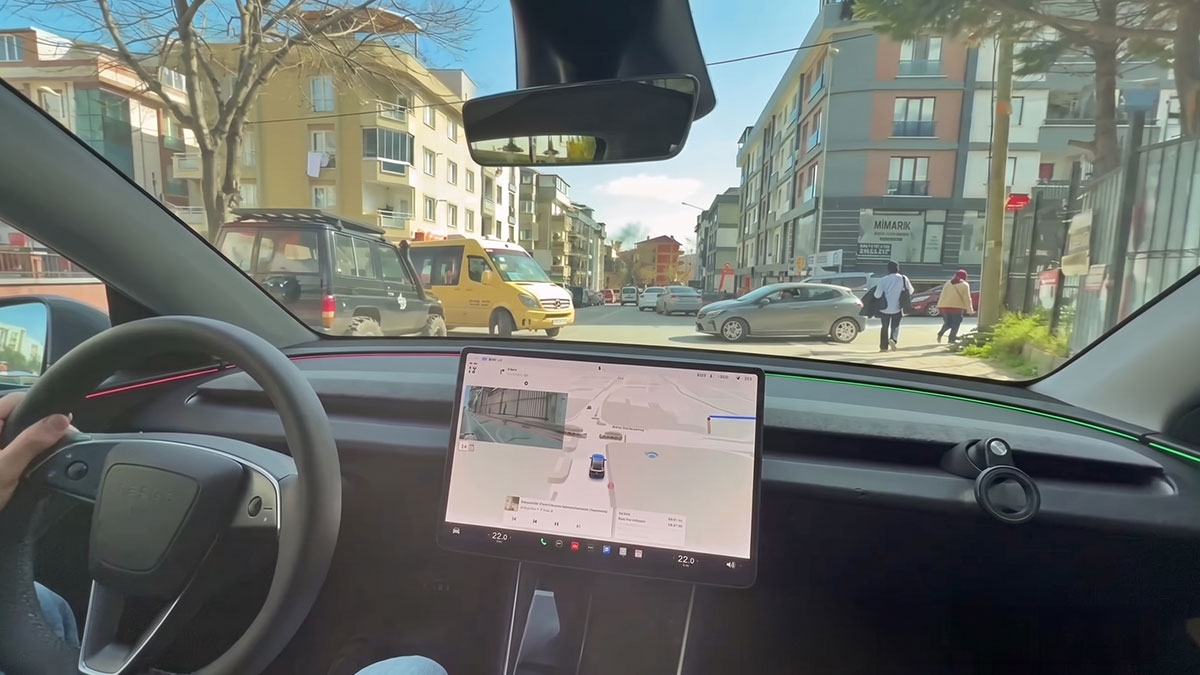 İstanbul trafiğinde aylardır gizlice yapılan testlerin sırrı çözüldü: Tesla, hükümetten onay bekliyor