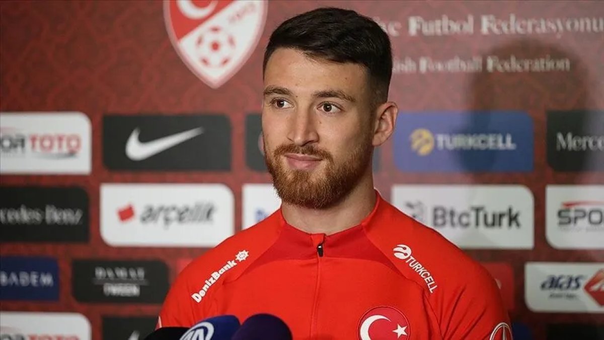 Beşiktaş'ta yılın orta saha bombası patladı: Milli yıldız Salih Özcan Siyah-Beyazlı formayı giyiyor
