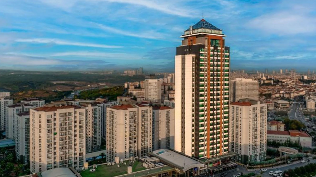 İstanbul'daki 26 katlı otel satışa çıkarılıyor: Bedeli belli oldu