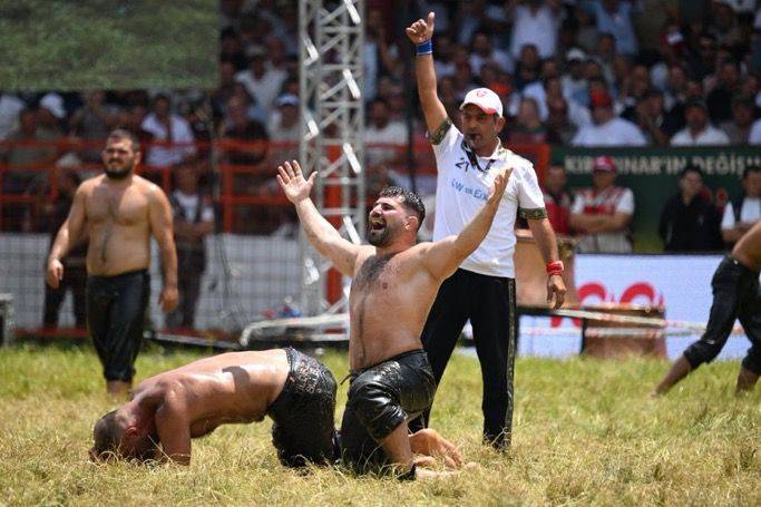Erkan Taş Başpehlivan Oldu
