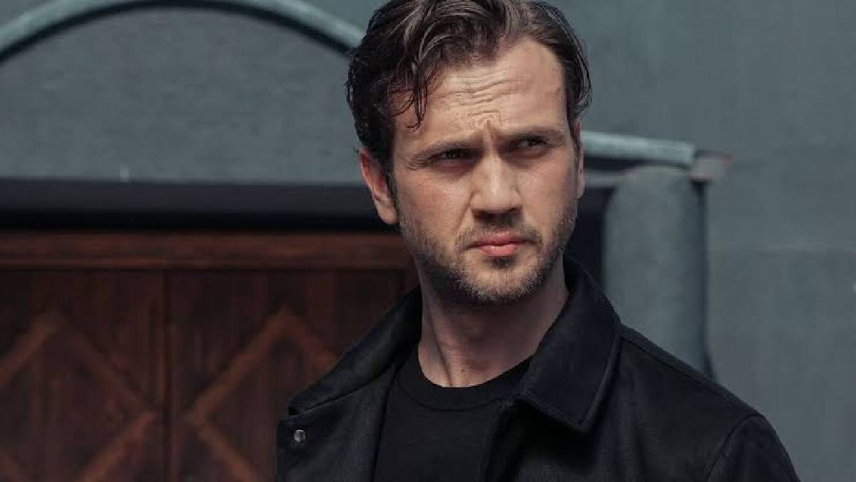 Yeni sezon için herkes peşinde! Aras Bulut İynemli hangi projeyle ekrana dönecek?