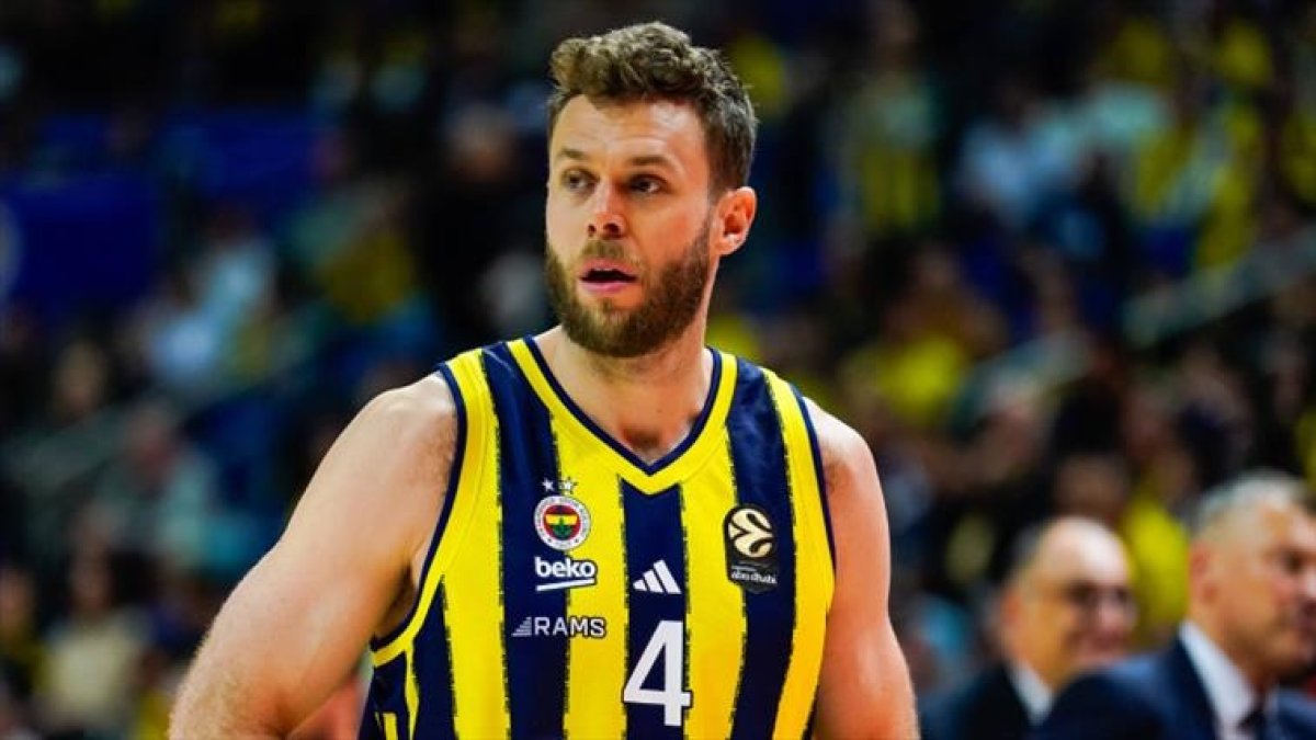 Fenerbahçe’den Melli kararı