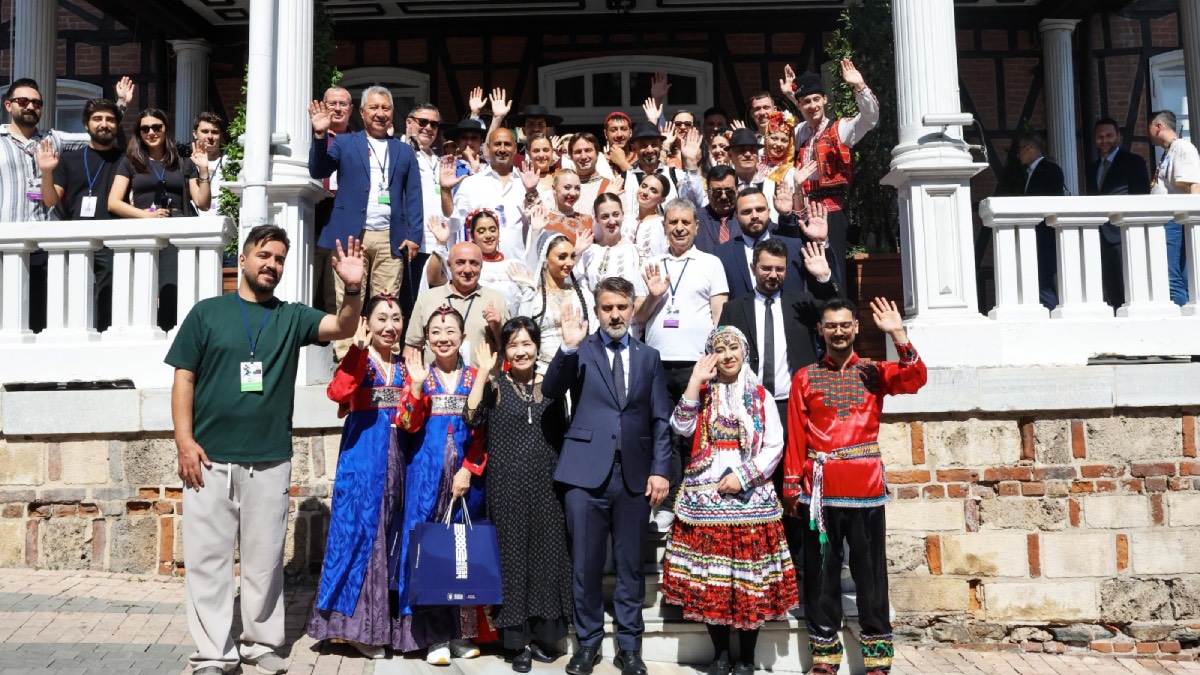 Altın Karagöz Halk Dansları Yarışması heyetinden Bursa Büyükşehir Belediyesi’ne ziyaret