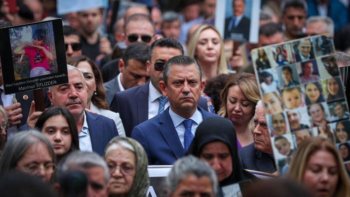 Özgür Özel'den Çorlu Tren Katliamı mesajı: "Ailelerin mücadelesinin yanındayız"
