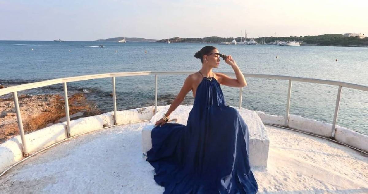 Dizi bitti tatil için Yunanistan’ı seçti: Demet Özdemir’den yeni paylaşımlar geldi