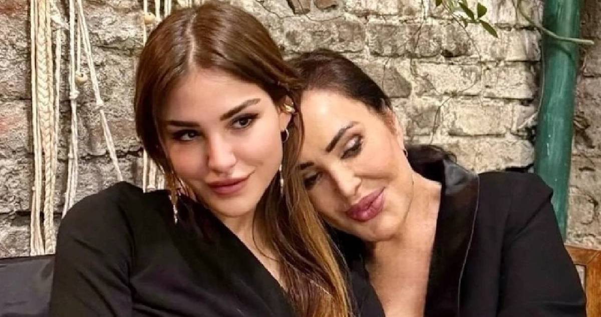 Türkan Şoray ve Yağmur Ünal’dan anne kız paylaşımı: Yıllar sonra aynı bankta