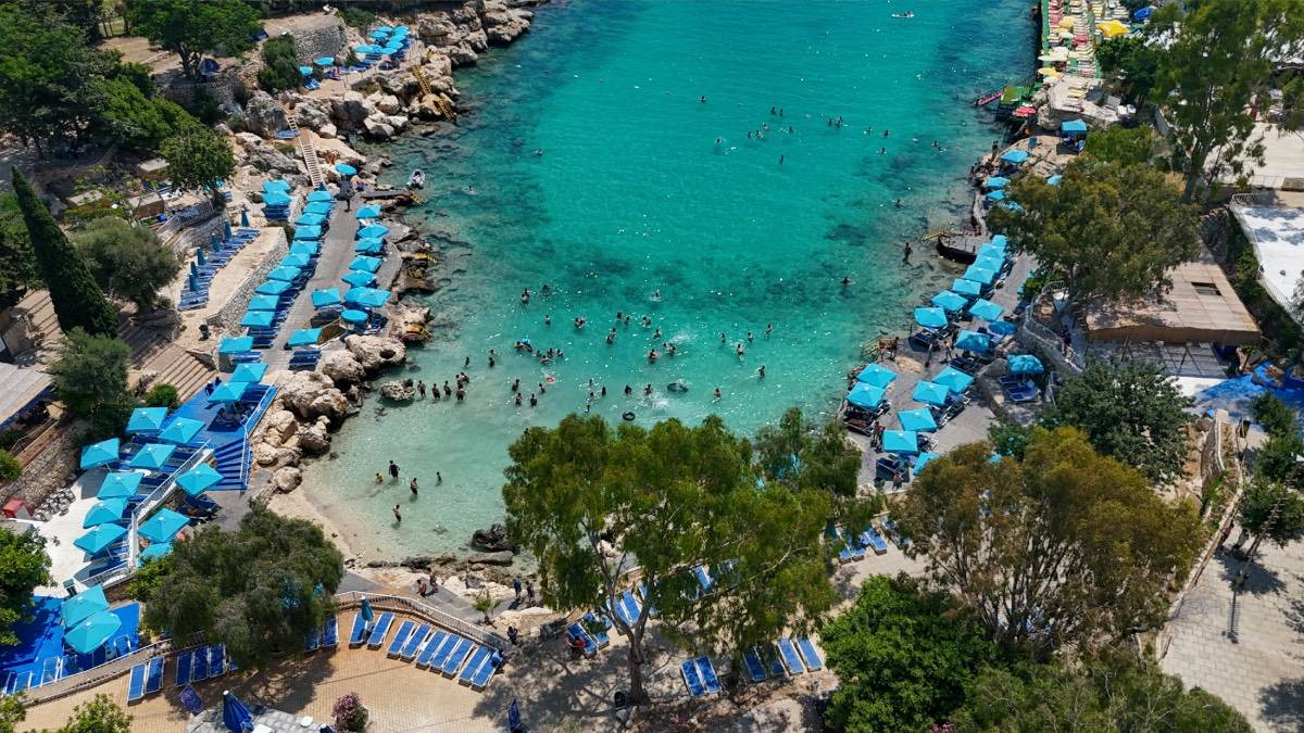 Mersin Büyükşehir Belediyesi plajlarına yaz döneminde yoğun ilgi