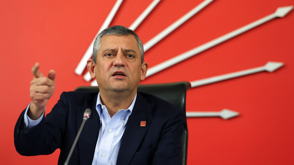 Özel’den 'yeni parti' ve 'yedek parti' açıklaması: Genel Başkan kim olacak?