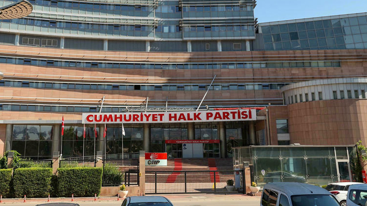 CHP İstanbul İl Kongresi davası ertelendi