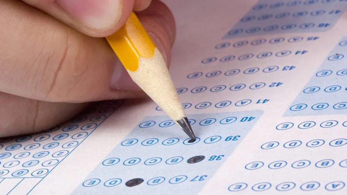 MEB istatistikleri yayınladı: 2026 LGS'de kaç kişi full yaptı, 500 tam puan alan şampiyon öğrenci sayısı kaç oldu?