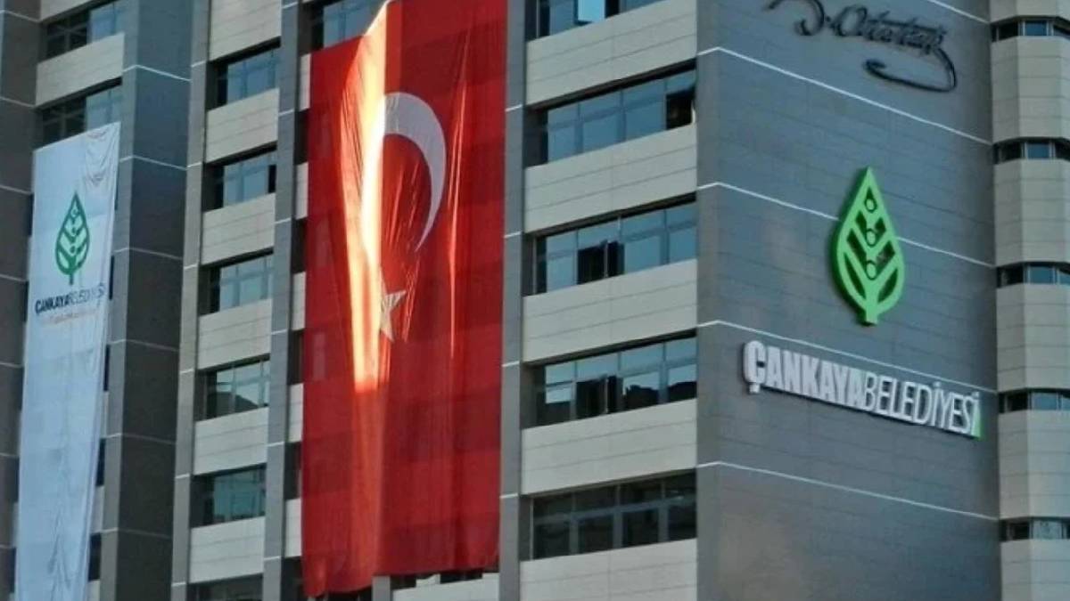 Çankaya Belediyesi'ne operasyon: Belgeler ve dijital materyallere el konuldu, çok sayıda kişi hakkında gözaltı kararı