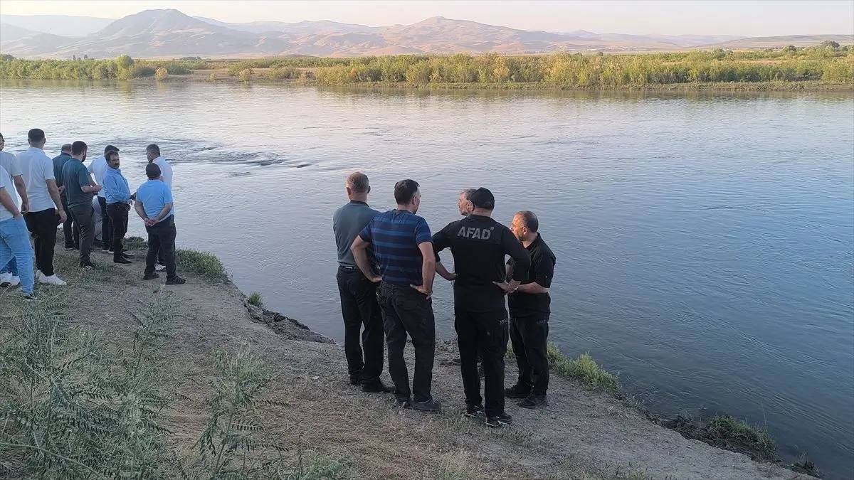 10 yaşındaki çocuk Murat Nehri'nde kayboldu: Arama çalışmaları sürüyor