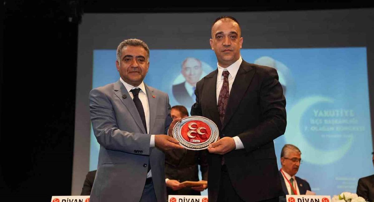 Bahçeli'nin kongre süreci Erzurum'da devam ediyor: MHP Yakutiye'de Sinan Demir yeniden başkan