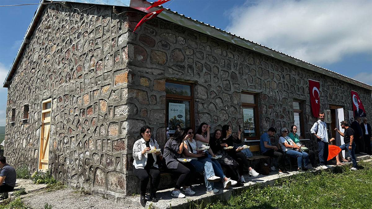 Uluslararası Gastronomi Festivali’nde sanat ve eğitim buluşması: Boğatepe’de bir taş mektep sevinci