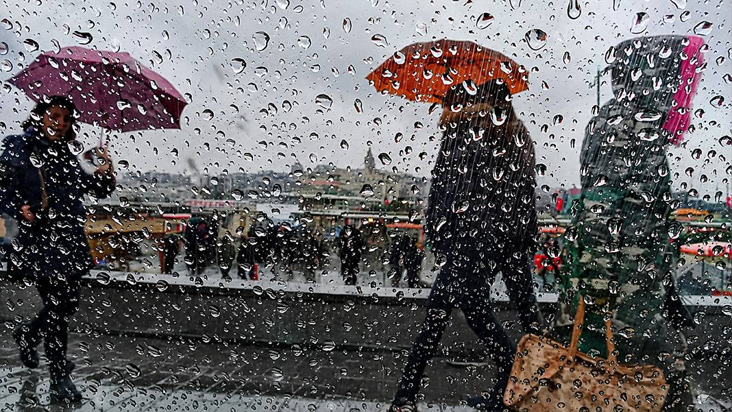 Meteoroloji'den il il uyarı: Yağış dalgası kapıda, rüzgar sert esecek