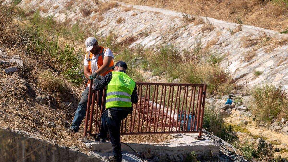İzmir Seferihisar’da selin izleri siliniyor