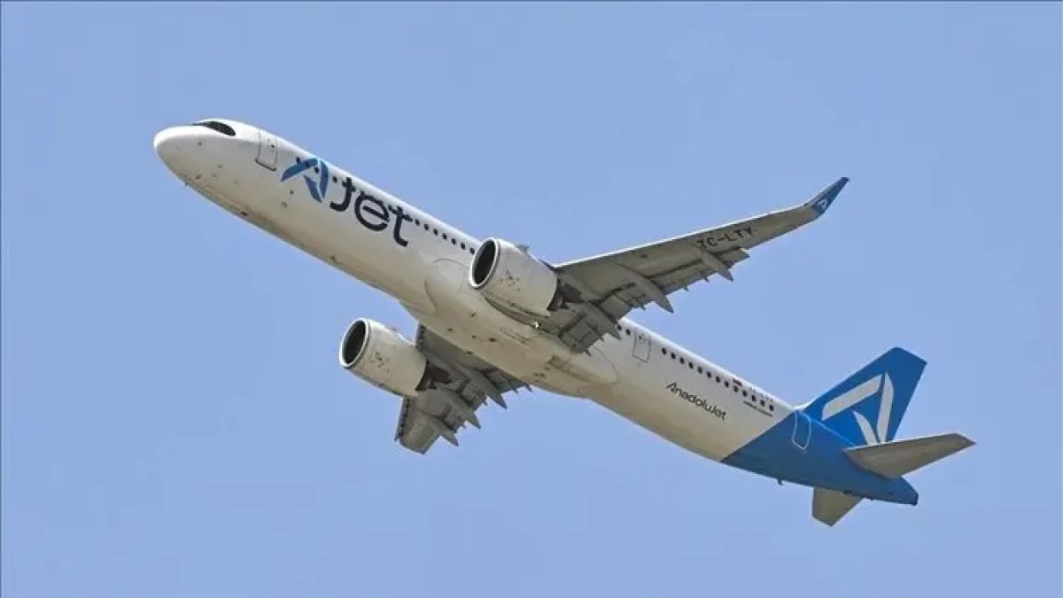 Uçak bileti fiyatları cep yakarken AJet'ten ezber bozan hamle: O ülkelere gitmek artık çok daha kolay