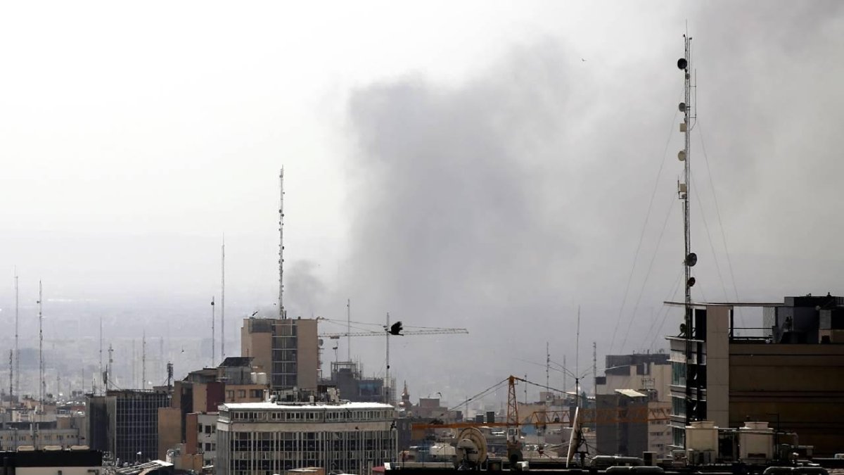Yemen Savunma Bakanı: İran'ın hava sahası ihlallerine askeri karşılık vereceğiz