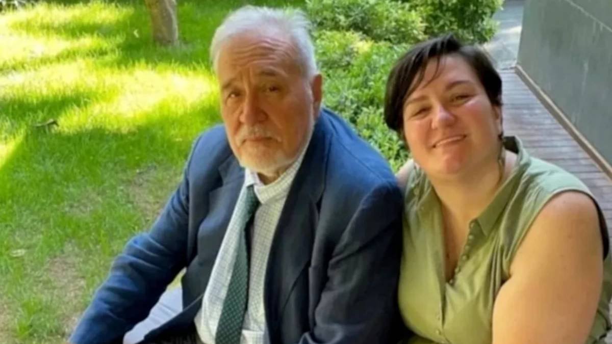 İlber Ortaylı'nın kızı, babasının eşyalarını satışa çıkardı: Tepkilerin ardından açıklama