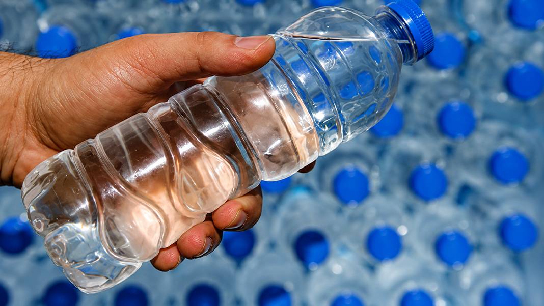 İngiliz’e 6 TL, vatandaşa 14 TL: Ambalajlı suda akılalmaz fiyat uçurumu