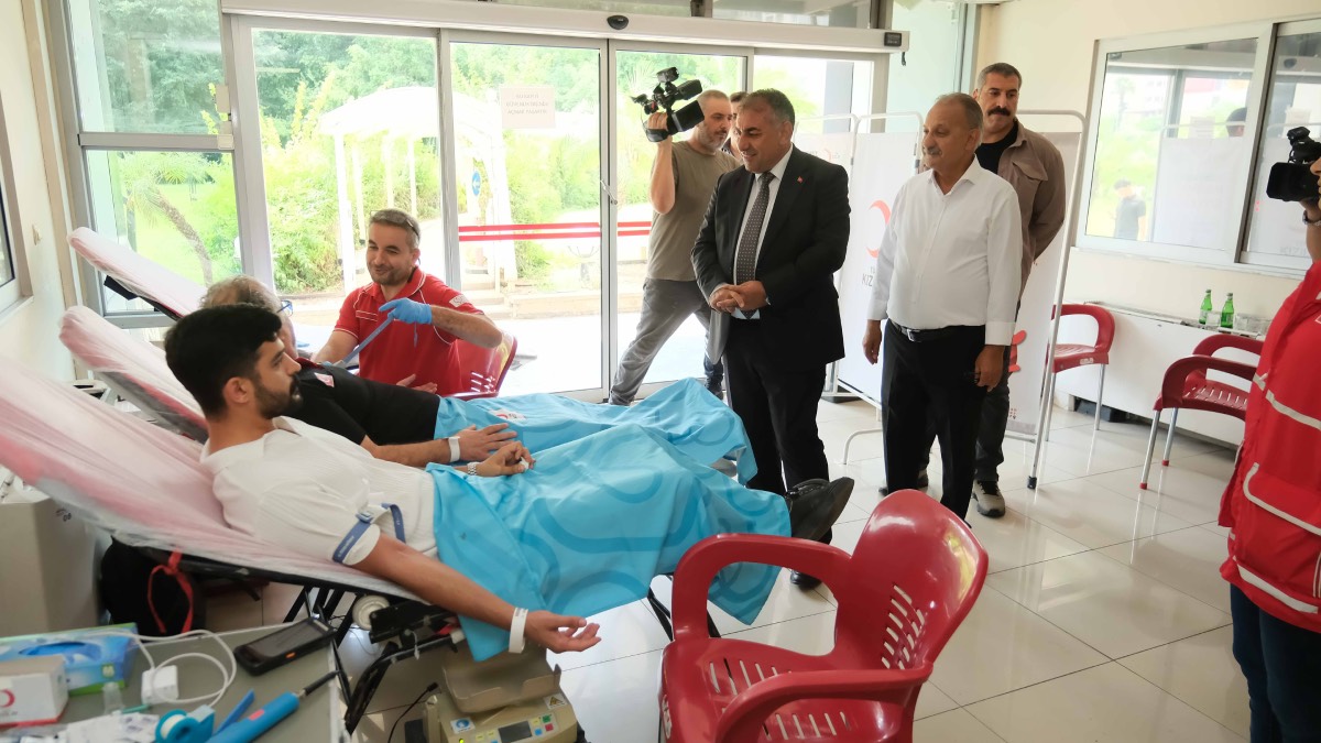 Adana Büyükşehir personelinden Kan Ve Kök Hücre Bağışı Kampanyası