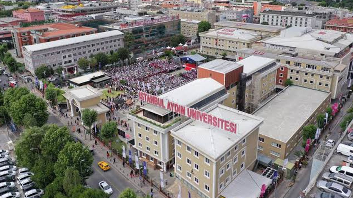 İstanbul Aydın Üniversitesi'nde toplu işten çıkarma: Bu kıyıma derhal son verilsin