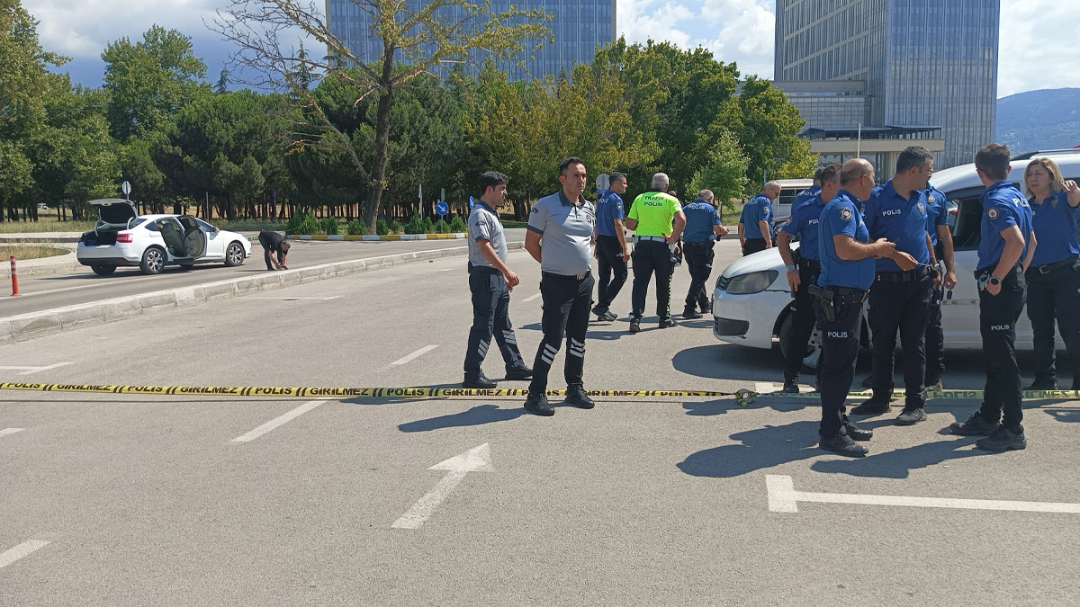 Boşanma davası sonrası adliye otoparkında silahlı kavga: 5 gözaltı
