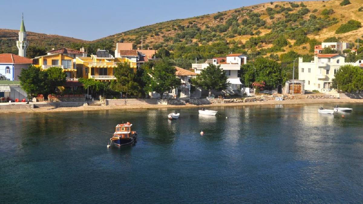 Bodrum’u unutun Balıkesir’e gidin! Paşalimanı Koyu’nu kimse bilmiyor ama doğası büyülüyor