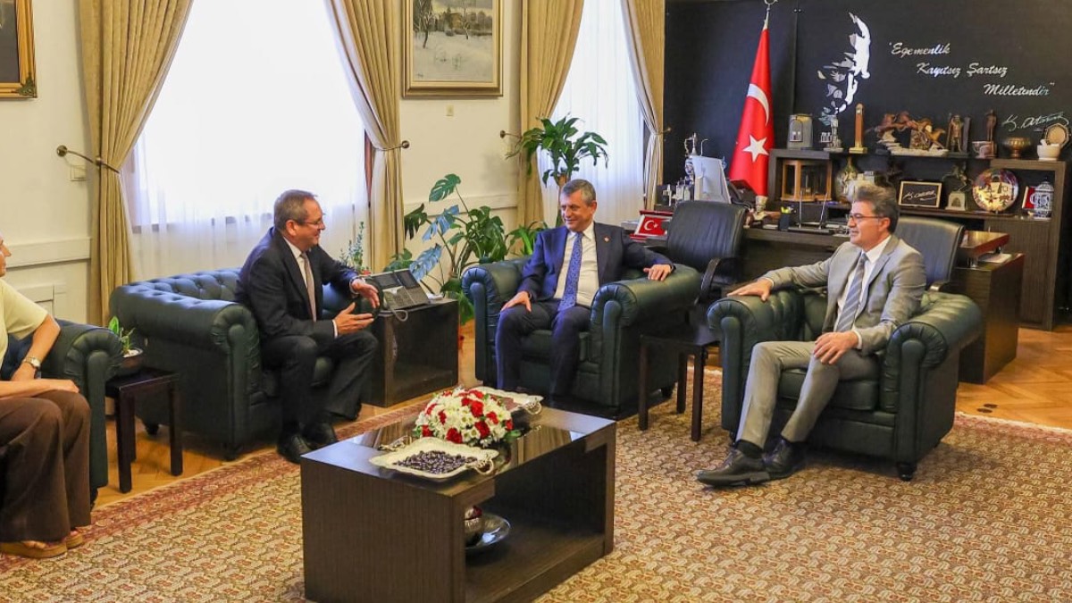 Ayvalık Belediye Başkanı Mesut Ergin’den Ankara ziyareti