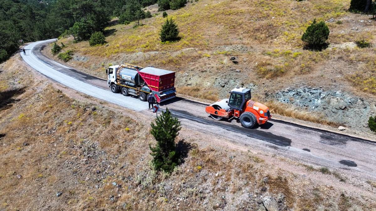 Manisa’da Gördes-Çiçekli-Sindel yolunda bakım çalışmaları başladı