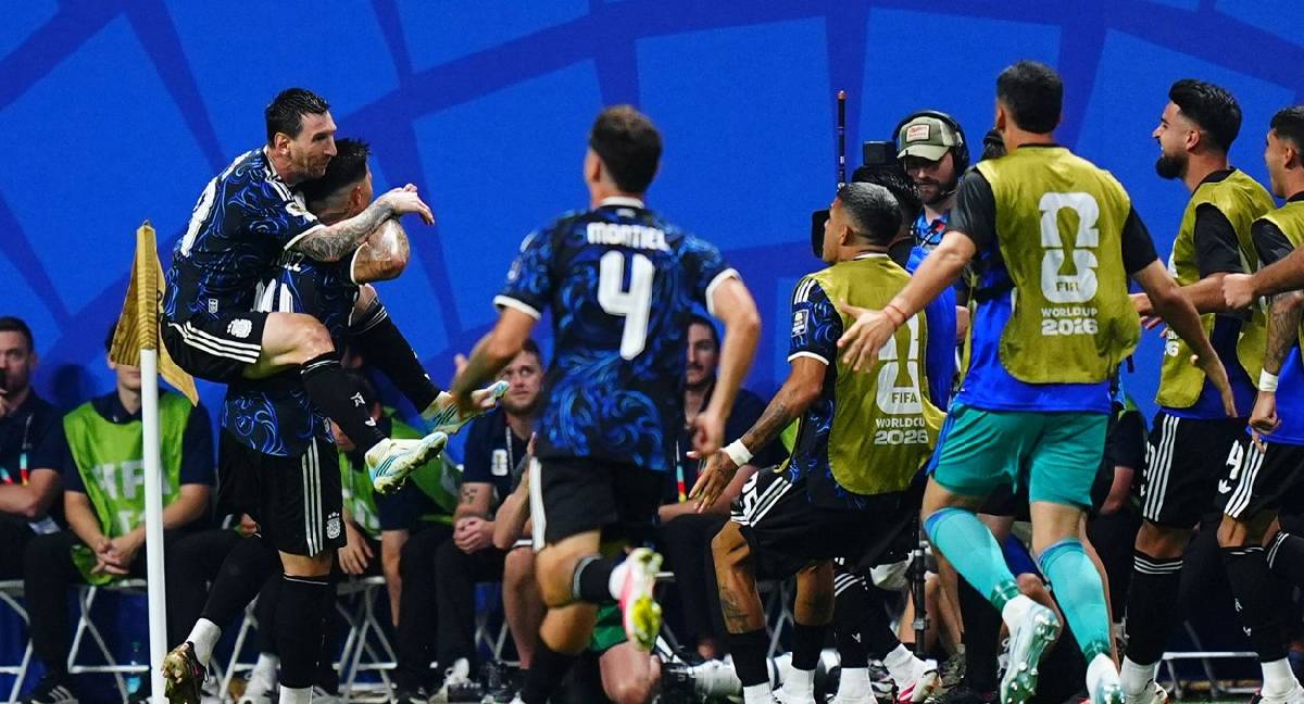 Messi sahneye çıktı, Arjantin geri döndü: Finalde rakip İspanya