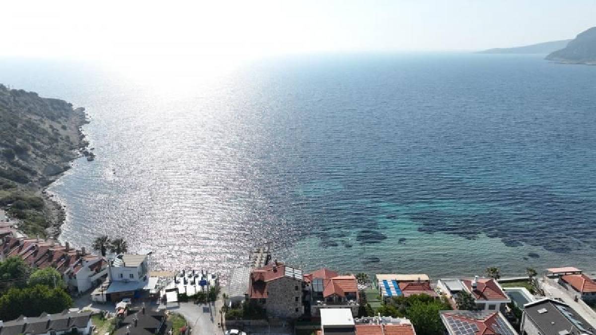 Emekliler ve yazlıkçılar buraya bayılıyor! İzmir’in cennet köyü huzur sunuyor