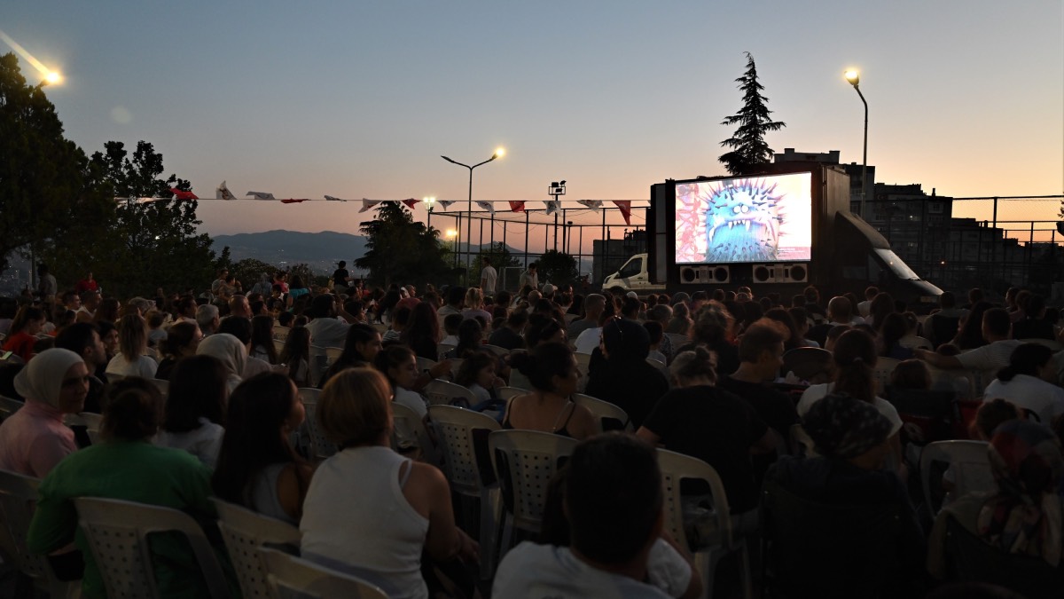 Bornova’da yaz akşamlarına sinema etkinliği