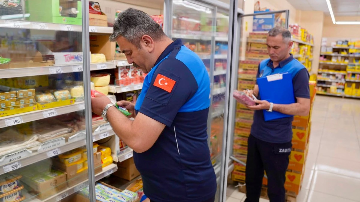 Giresun Belediyesi’nden marketlerde fiyat ve hijyen denetimi