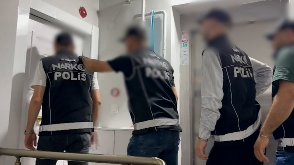 İstanbul'da 45 kiloluk uyuşturucu operasyonu: 4 gözaltı
