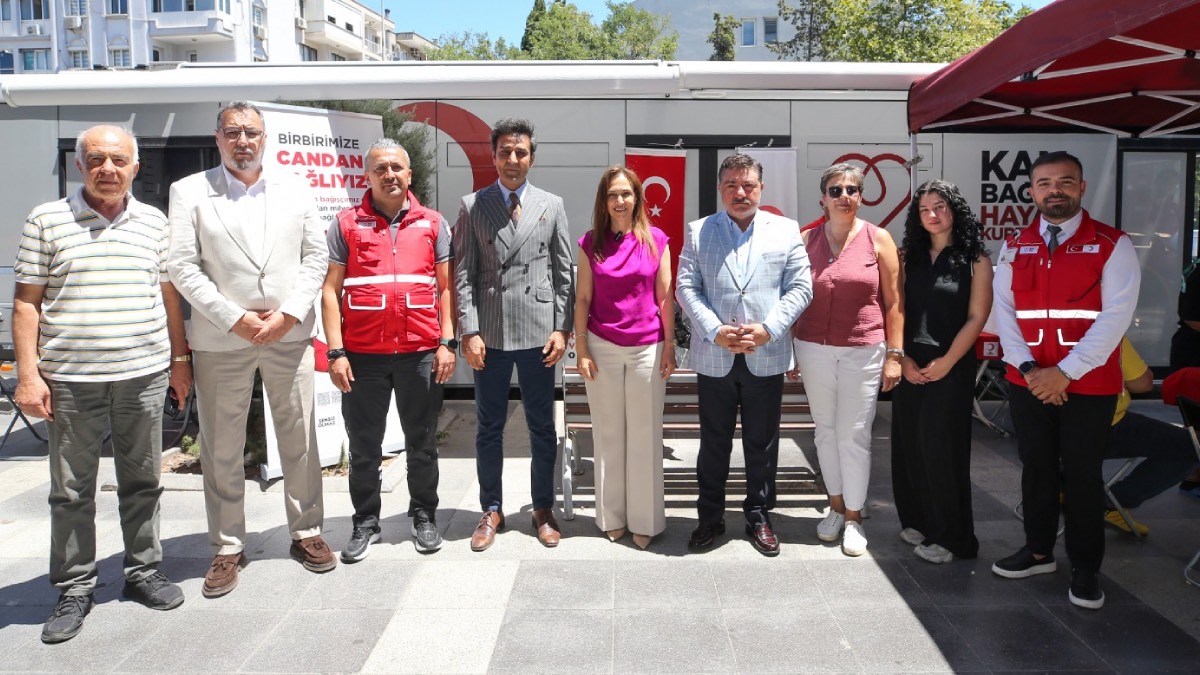 Karşıyaka Belediyesi ve Kızılay’dan ortak kan bağışı kampanyası