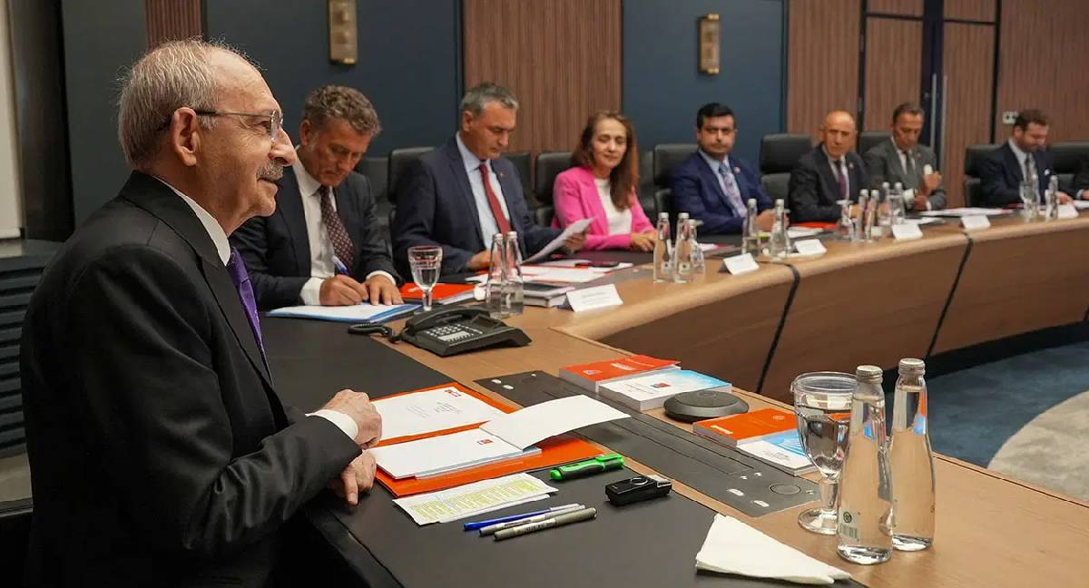 CHP’de yeni görevden alma dalgası: 8 il başkanı daha görevden alındı
