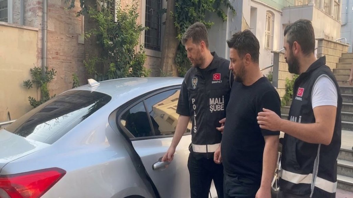 Oğuzhan Uğur gözaltında
