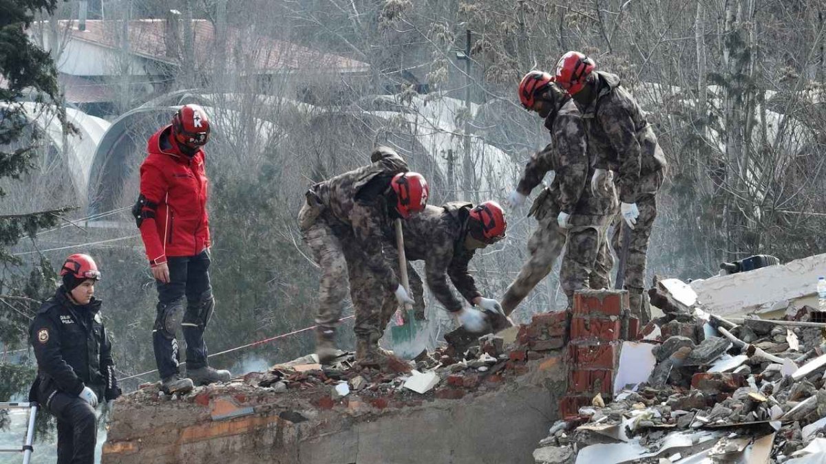 Peru'da 5,5 büyüklüğünde deprem: 1 ölü, 10 yaralı