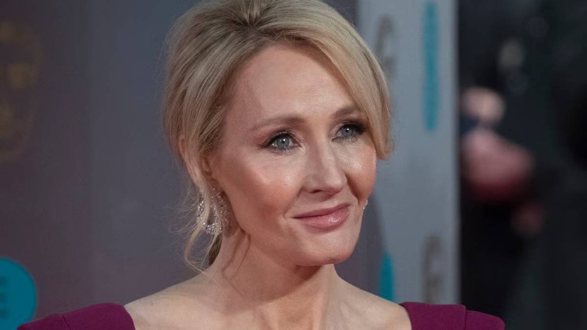 'Kara liste' krizi: Af Örgütü, JK Rowling'in derneğiyle ilgili raporu kaldırdı