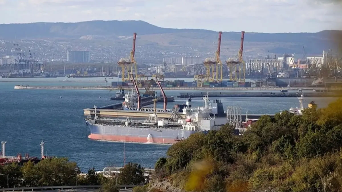 Karadeniz'de petrol yüklemeleri yeniden durduruldu