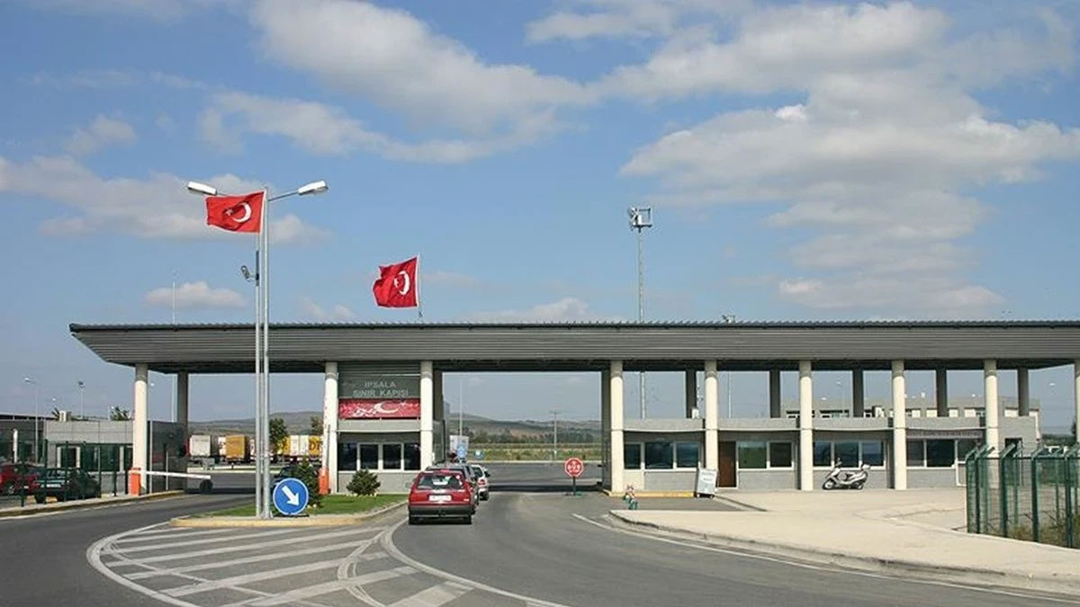 İpsala Gümrük Kapısı'nda rüşvet operasyonu: 20 gümrük memuru gözaltında