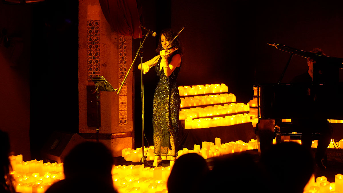 İstanbul'da büyüleyici gece: Klasik müzik ve binlerce mum ışığı Beyoğlu Sahne'de buluşuyor