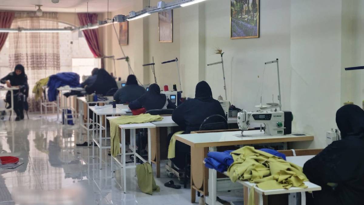 İHH’nın Suriye’deki terzilik atölyesinde 32 kadın istihdam ediliyor