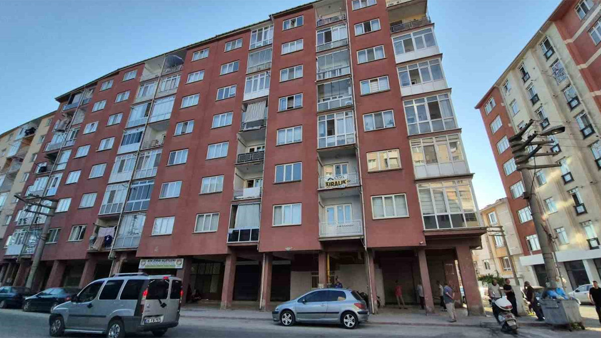 Eskişehir'de acı olay! Eşi tatile giden adam evde ölü bulundu