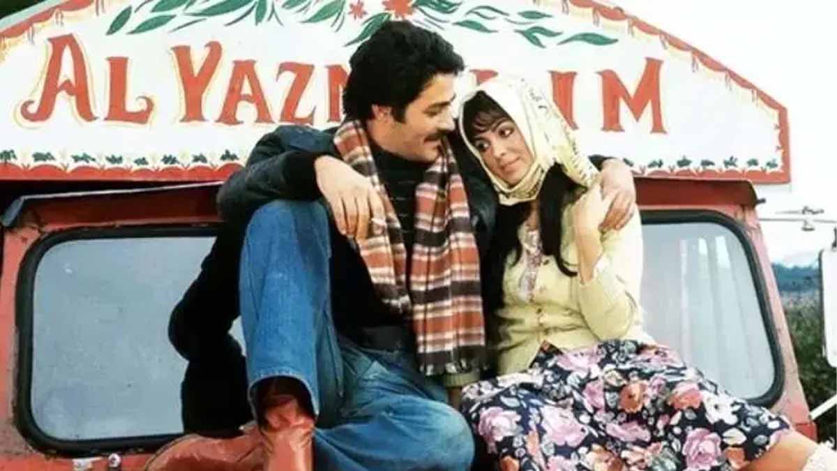 Türkan Şoray katıldığı sergide neye uğradığını şaşırdı: Kadir İnanır sorusu duygusal anlar yaşattı
